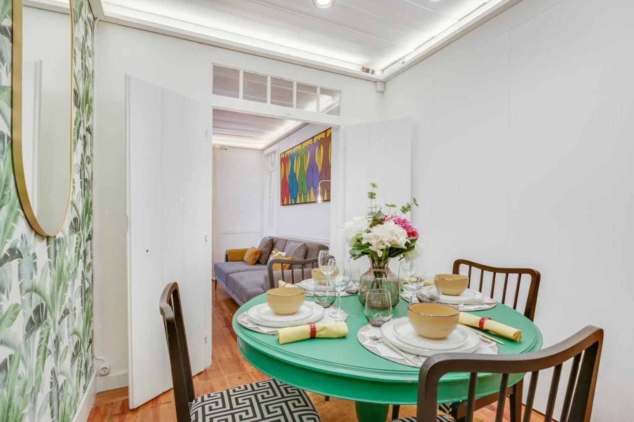 Golden Cage Chiado - Charm Historic And Cozy Appartement Lissabon Buitenkant foto