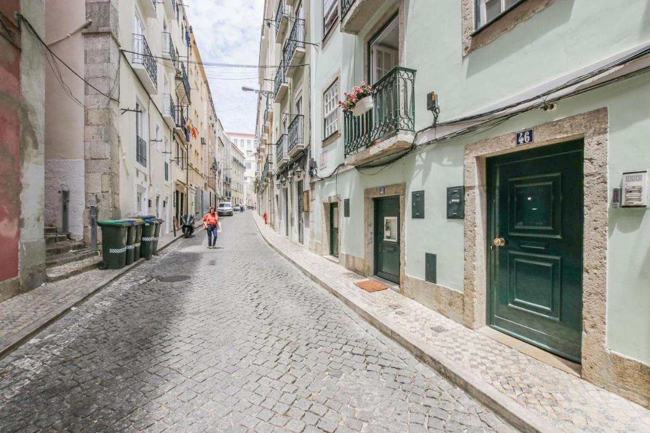 Golden Cage Chiado - Charm Historic And Cozy Appartement Lissabon Buitenkant foto